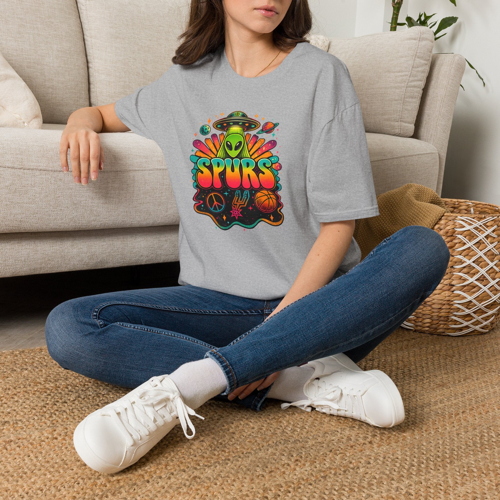 Retro Alien San Antonio Basketball  T-Shirt